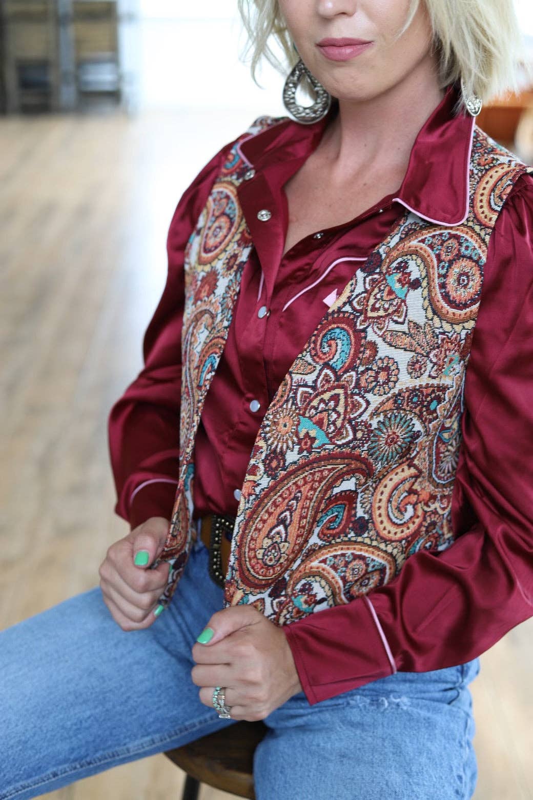 PAISLEY WEAVED VEST