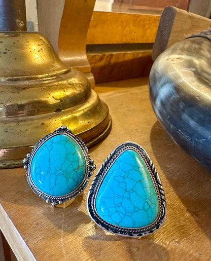 Stretchy faux turquoise ring